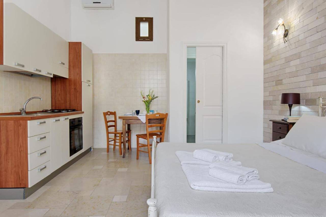 Il Vicoletto Bed and Breakfast Pulsano Buitenkant foto