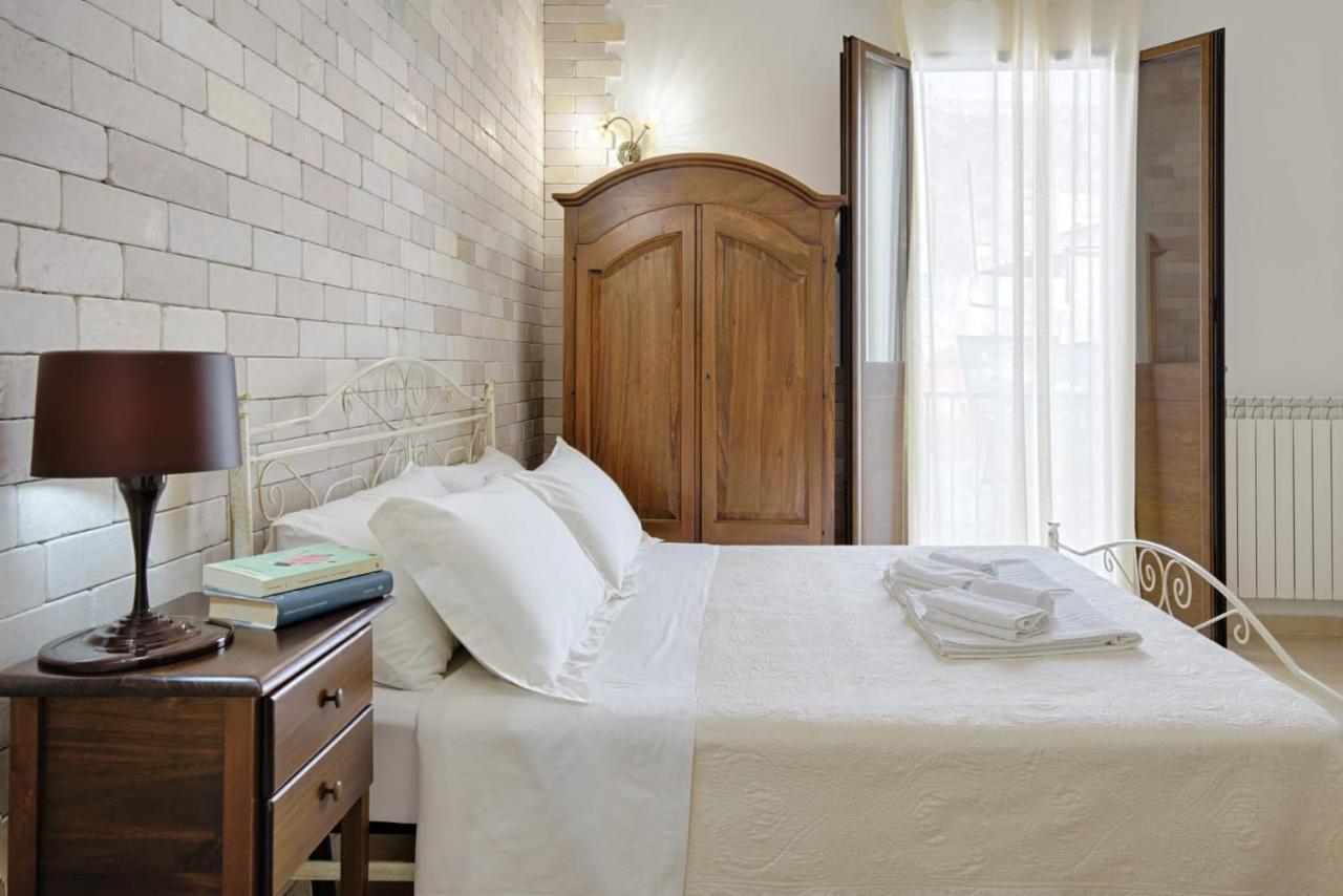 Il Vicoletto Bed and Breakfast Pulsano Buitenkant foto