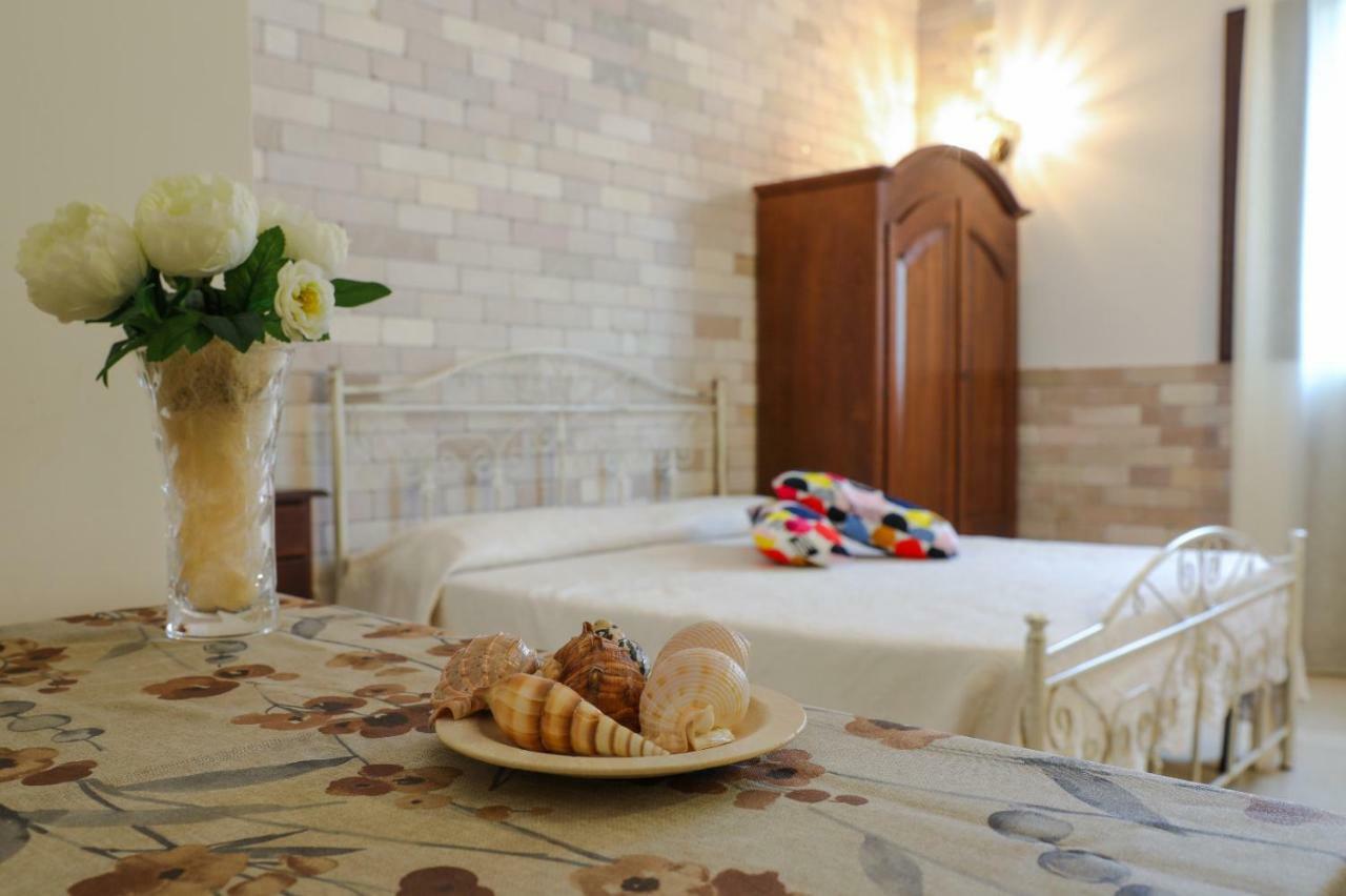Il Vicoletto Bed and Breakfast Pulsano Buitenkant foto